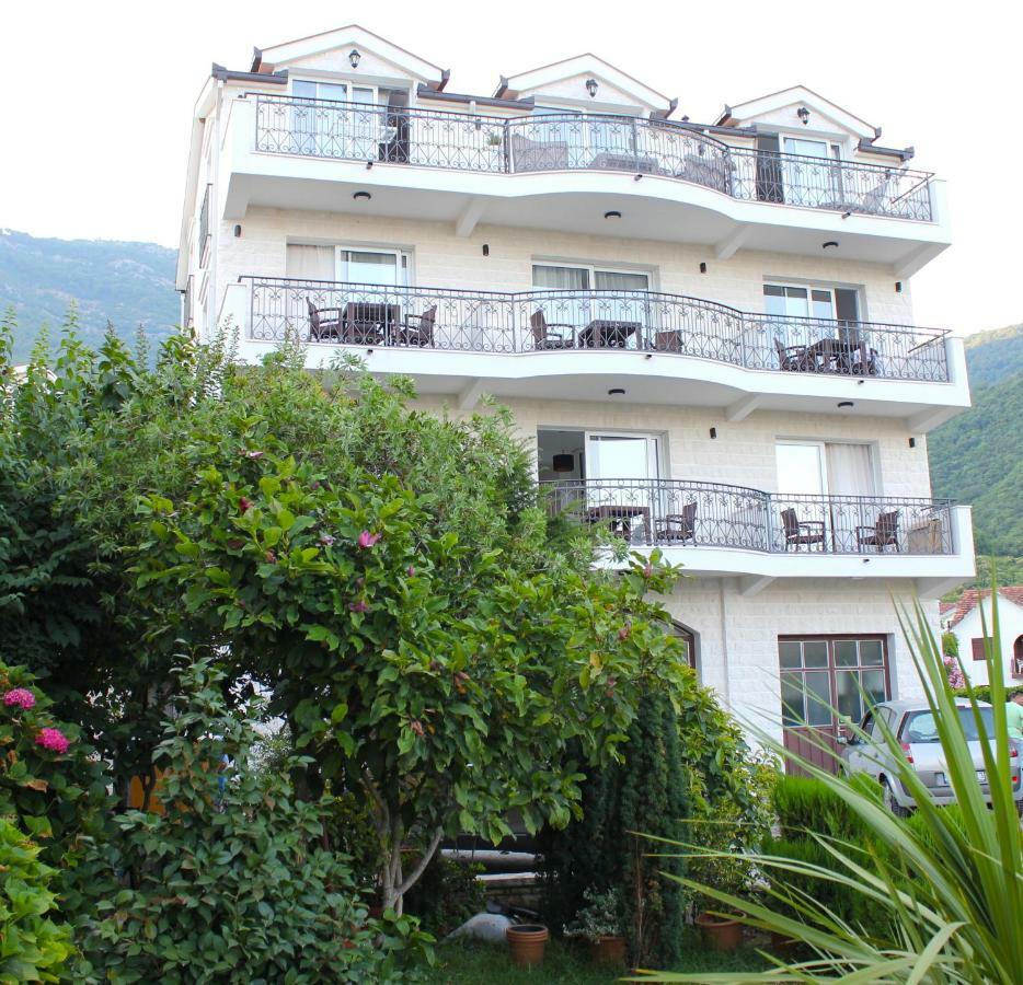 Villa Julia Baošići Esterno foto
